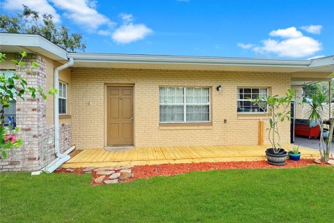 House in Bartow, Florida 3 bedrooms, 172.71 sq.m. № 1787569 - photo 2