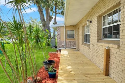 House in Bartow, Florida 3 bedrooms, 172.71 sq.m. № 1787569 - photo 3