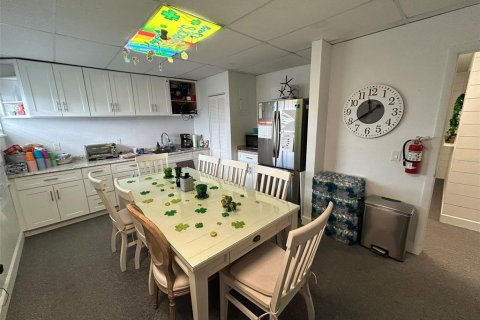 Immobilier commercial à louer à Holmes Beach, Floride: 91.79 m2 № 2166258 - photo 16