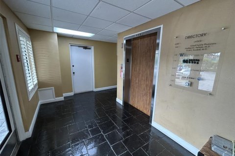 Immobilier commercial à louer à Holmes Beach, Floride: 91.79 m2 № 2166258 - photo 9
