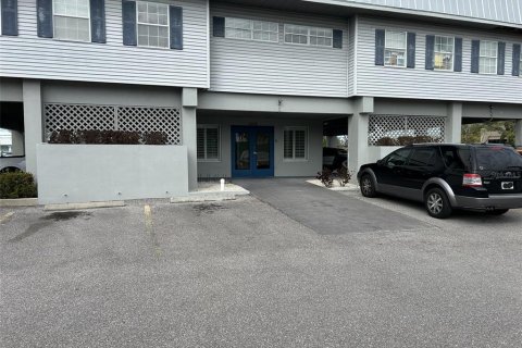 Immobilier commercial à louer à Holmes Beach, Floride: 91.79 m2 № 2166258 - photo 7