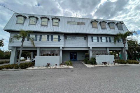 Immobilier commercial à louer à Holmes Beach, Floride: 91.79 m2 № 2166258 - photo 2