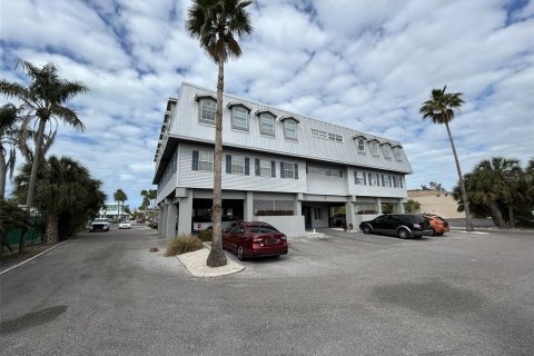 Immobilier commercial à louer à Holmes Beach, Floride: 91.79 m2 № 2166258 - photo 6