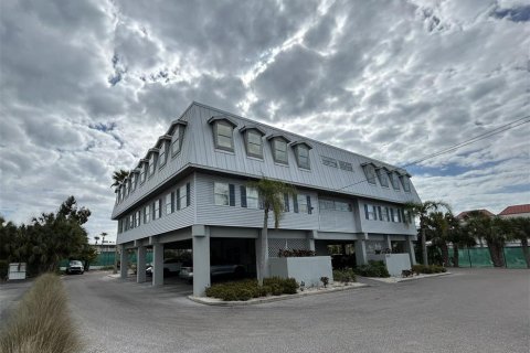 Immobilier commercial à louer à Holmes Beach, Floride: 91.79 m2 № 2166258 - photo 3