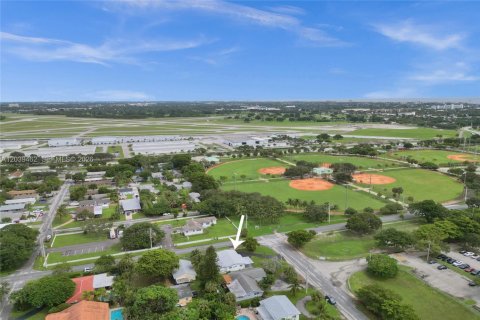 Villa ou maison à louer à Pompano Beach, Floride: 4 chambres, 139.35 m2 № 2252195 - photo 18
