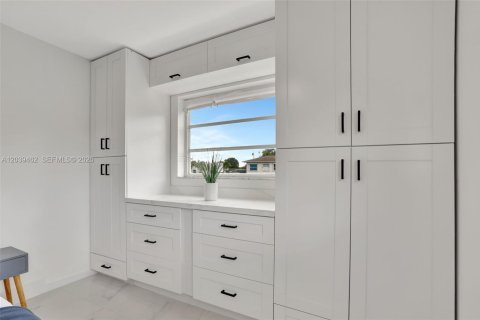 Villa ou maison à louer à Pompano Beach, Floride: 4 chambres, 139.35 m2 № 2252195 - photo 10
