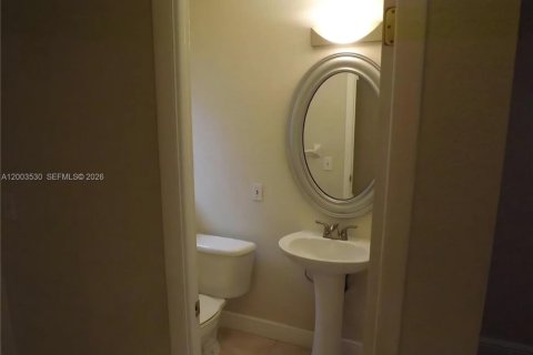 Townhouse in Pinecrest, Florida 2 bedrooms, 83.61 sq.m. № 2068182 - photo 18