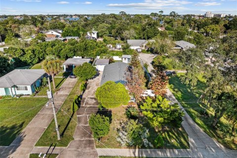 Villa ou maison à vendre à Ormond Beach, Floride: 2 chambres, 140.1 m2 № 2421713 - photo 6