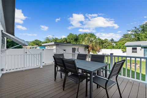 Villa ou maison à vendre à Ormond Beach, Floride: 2 chambres, 140.1 m2 № 2421713 - photo 3