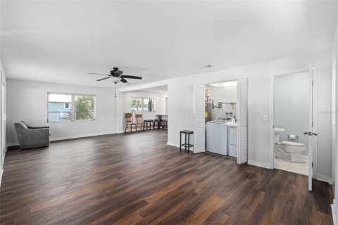 Villa ou maison à vendre à Ormond Beach, Floride: 2 chambres, 140.1 m2 № 2421713 - photo 15