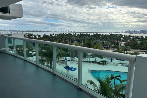 Condominio en venta en North Bay Village, Florida, 2 dormitorios, 116.22 m2 № 2006508 - foto 12