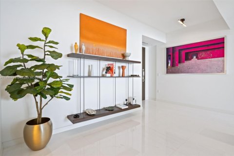 Купить кондоминиум в Майами, Флорида 2 спальни, 133.5м2, № 1951928 - фото 14