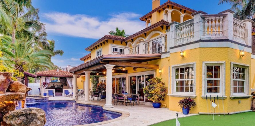 Casa en Pompano Beach, Florida 6 dormitorios, 566.7 m2 № 2258140