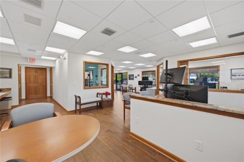 Propiedad comercial en venta en Saint Petersburg, Florida, 137.68 m2 № 2428945 - foto 7