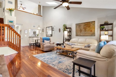 Adosado en venta en Dania Beach, Florida, 2 dormitorios, 119.84 m2 № 2044029 - foto 9