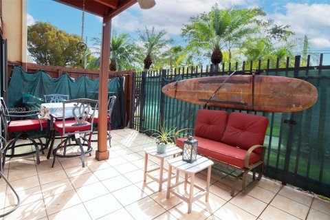 Adosado en venta en Dania Beach, Florida, 2 dormitorios, 119.84 m2 № 2044029 - foto 26