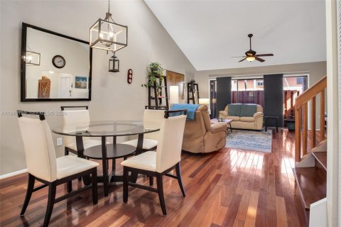 Adosado en venta en Dania Beach, Florida, 2 dormitorios, 119.84 m2 № 2044029 - foto 8