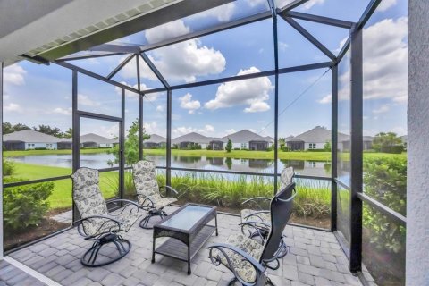 House in Bradenton, Florida 2 bedrooms, 150.22 sq.m. № 1760560 - photo 5