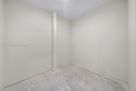 Condo in Coral Gables, Florida, 5 bedrooms  № 1788451 - photo 26