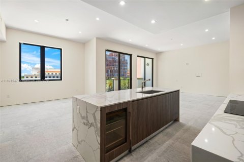 Condo in Coral Gables, Florida, 5 bedrooms  № 1788451 - photo 10
