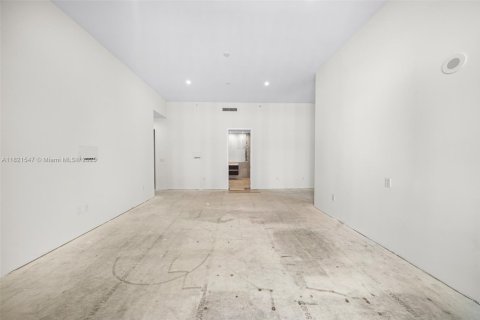 Condo in Coral Gables, Florida, 5 bedrooms  № 1788451 - photo 24