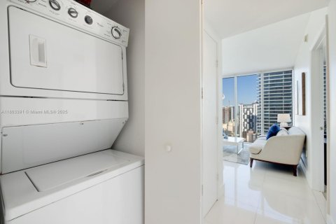 Condominio en venta en Miami, Florida, 2 dormitorios, 119.47 m2 № 1981495 - foto 14