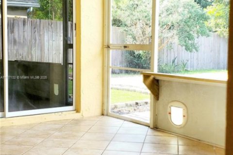 House in West Palm Beach, Florida 2 bedrooms, 110.83 sq.m. № 1468478 - photo 14