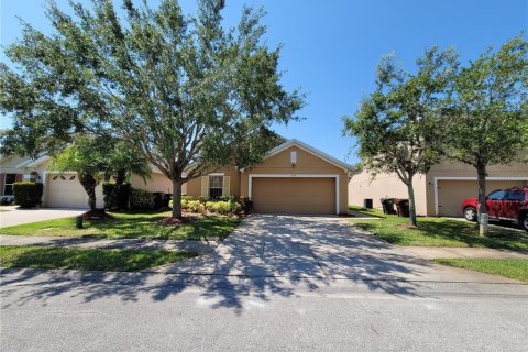 House in Kissimmee, Florida 3 bedrooms, 130.53 sq.m. № 1829927 - photo 1