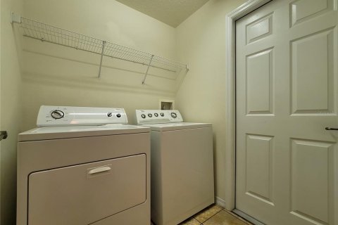 House in Kissimmee, Florida 3 bedrooms, 130.53 sq.m. № 1829927 - photo 11
