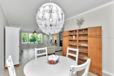 Condo in Gulfport, Florida, 1 bedroom  № 1612588 - photo 7