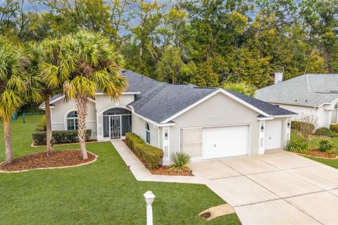Villa ou maison à Ocala, Floride 2 chambres, 163.14 m2 № 2142230