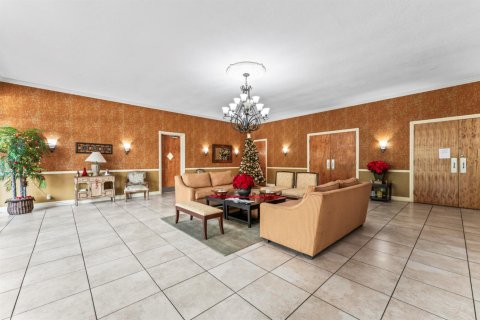 Купить кондоминиум в Палм Спрингс, Флорида 4 комнаты, 83.61м2, № 2083093 - фото 25