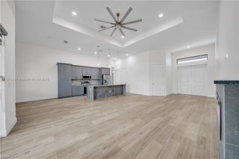 Casa en venta en Cape Coral, Florida, 3 dormitorios № 1890838 - foto 10