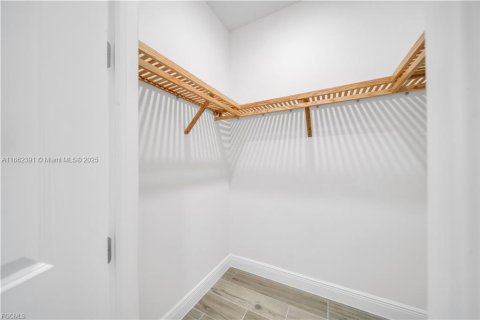 Casa en venta en Cape Coral, Florida, 3 dormitorios № 1890838 - foto 22