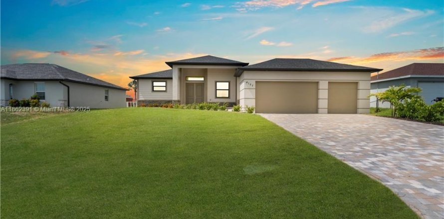 Casa en Cape Coral, Florida 3 dormitorios № 1890838
