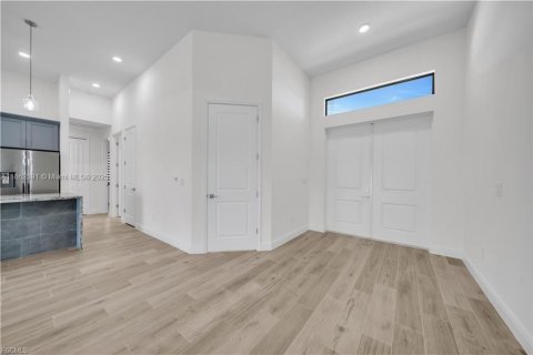 Casa en venta en Cape Coral, Florida, 3 dormitorios № 1890838 - foto 12