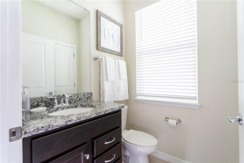 House in Davenport, Florida 6 bedrooms, 289.2 sq.m. № 1613235 - photo 18