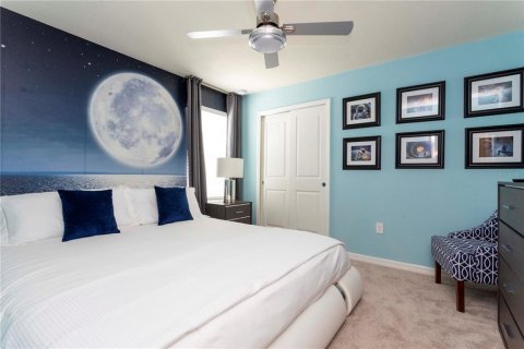House in Davenport, Florida 6 bedrooms, 289.2 sq.m. № 1613235 - photo 26