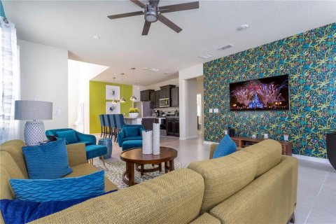 House in Davenport, Florida 6 bedrooms, 289.2 sq.m. № 1613235 - photo 8