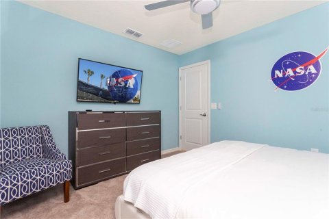 House in Davenport, Florida 6 bedrooms, 289.2 sq.m. № 1613235 - photo 27