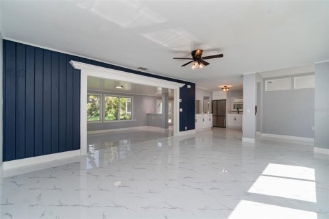 House in Punta Gorda, Florida 3 bedrooms, 157.47 sq.m. № 1910862 - photo 14