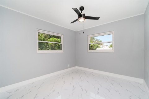 House in Punta Gorda, Florida 3 bedrooms, 157.47 sq.m. № 1910862 - photo 26