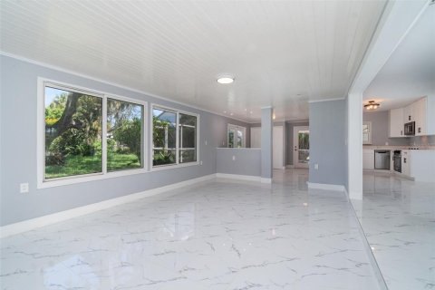 House in Punta Gorda, Florida 3 bedrooms, 157.47 sq.m. № 1910862 - photo 17