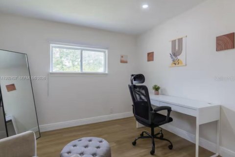Casa en venta en Orlando, Florida, 4 dormitorios, 192.68 m2 № 2183843 - foto 19