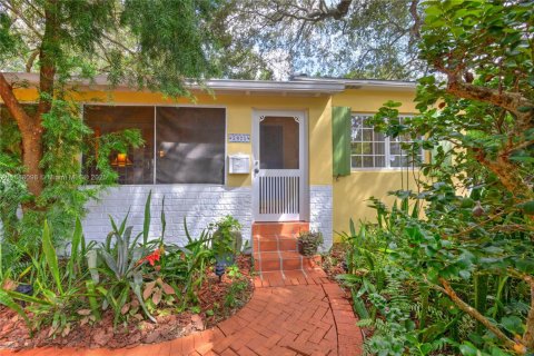 House in Miami, Florida 3 bedrooms, 147.9 sq.m. № 1946302 - photo 2