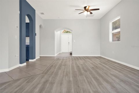 Casa en venta en Kissimmee, Florida, 3 dormitorios, 233.74 m2 № 1917147 - foto 10