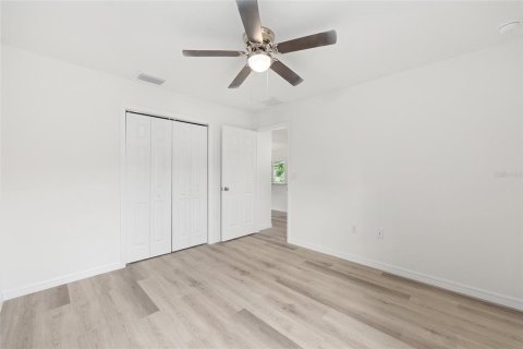 Villa ou maison à vendre à Ocklawaha, Floride: 4 chambres, 159.33 m2 № 2238038 - photo 29