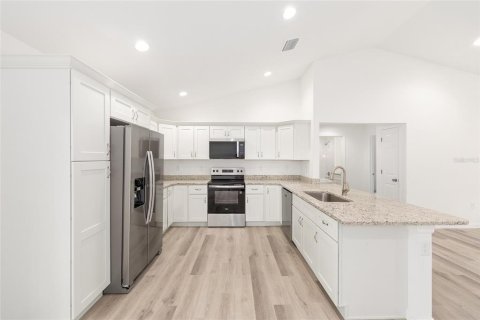 Villa ou maison à vendre à Ocklawaha, Floride: 4 chambres, 159.33 m2 № 2238038 - photo 22