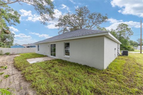 Villa ou maison à vendre à Ocklawaha, Floride: 4 chambres, 159.33 m2 № 2238038 - photo 7