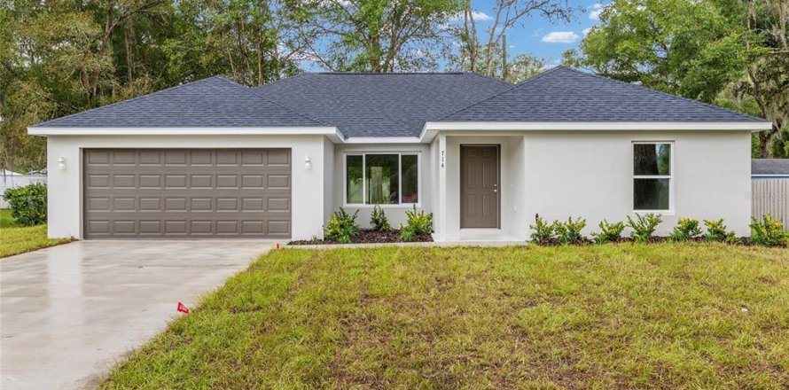 Villa ou maison à Ocklawaha, Floride 4 chambres, 159.33 m2 № 2238038